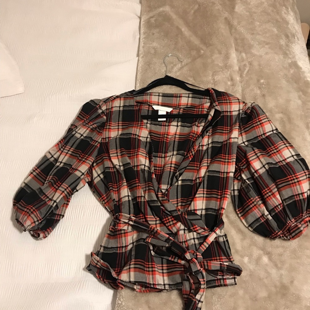 H&M Wrap Top - Picture 3 of 3